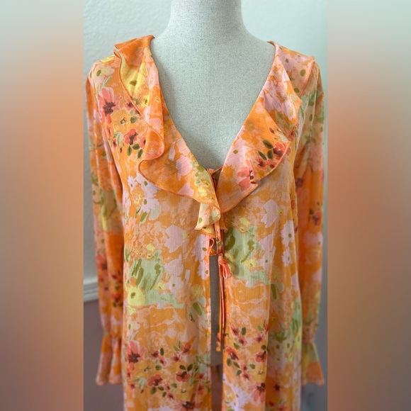 Floral Ruffle cover up - Picture 6 of 8